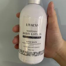 Liyalan Elbow and Knee Whitening Cream for Brightening and Moisturizing Dark and Pigmented Skin with Vitamin C for Men and Women | Lighten dark spots. 300 ML